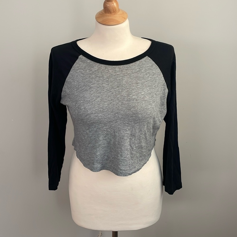 Talula Cropped Raglan Top